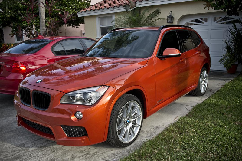 Illustration for article titled I saw an orange X1 M-Sport with black kidneys during my Sunday drive